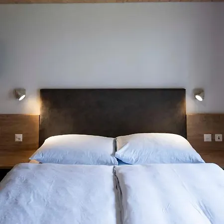 아파트 Madlaina 삼나운