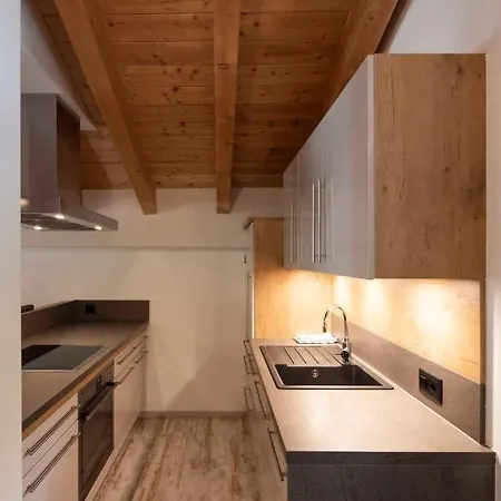 Apartment Madlaina *