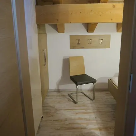 Apartment Madlaina *